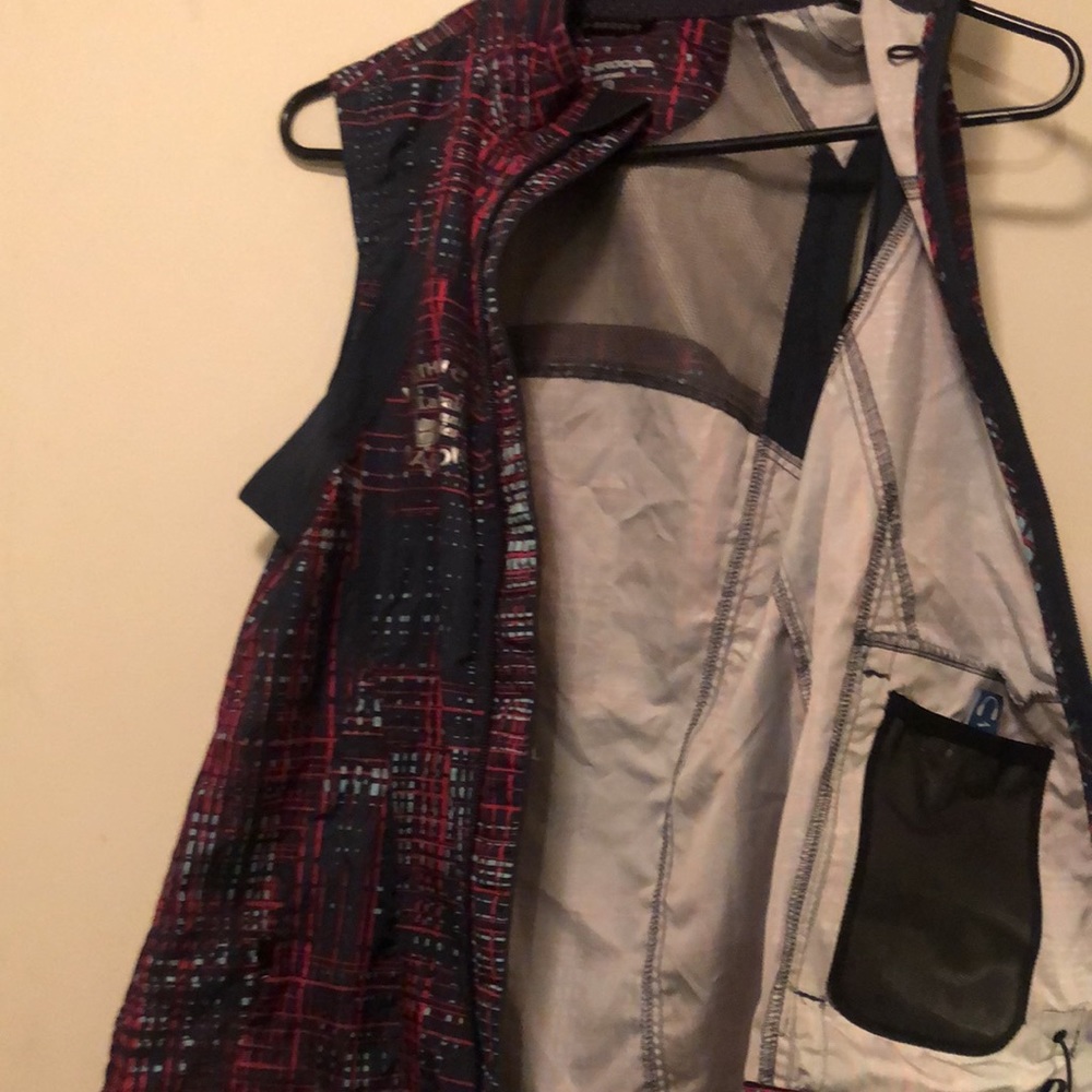 ♥️ BROOKS!  RUNNING   VEST - Picture 5 of 11